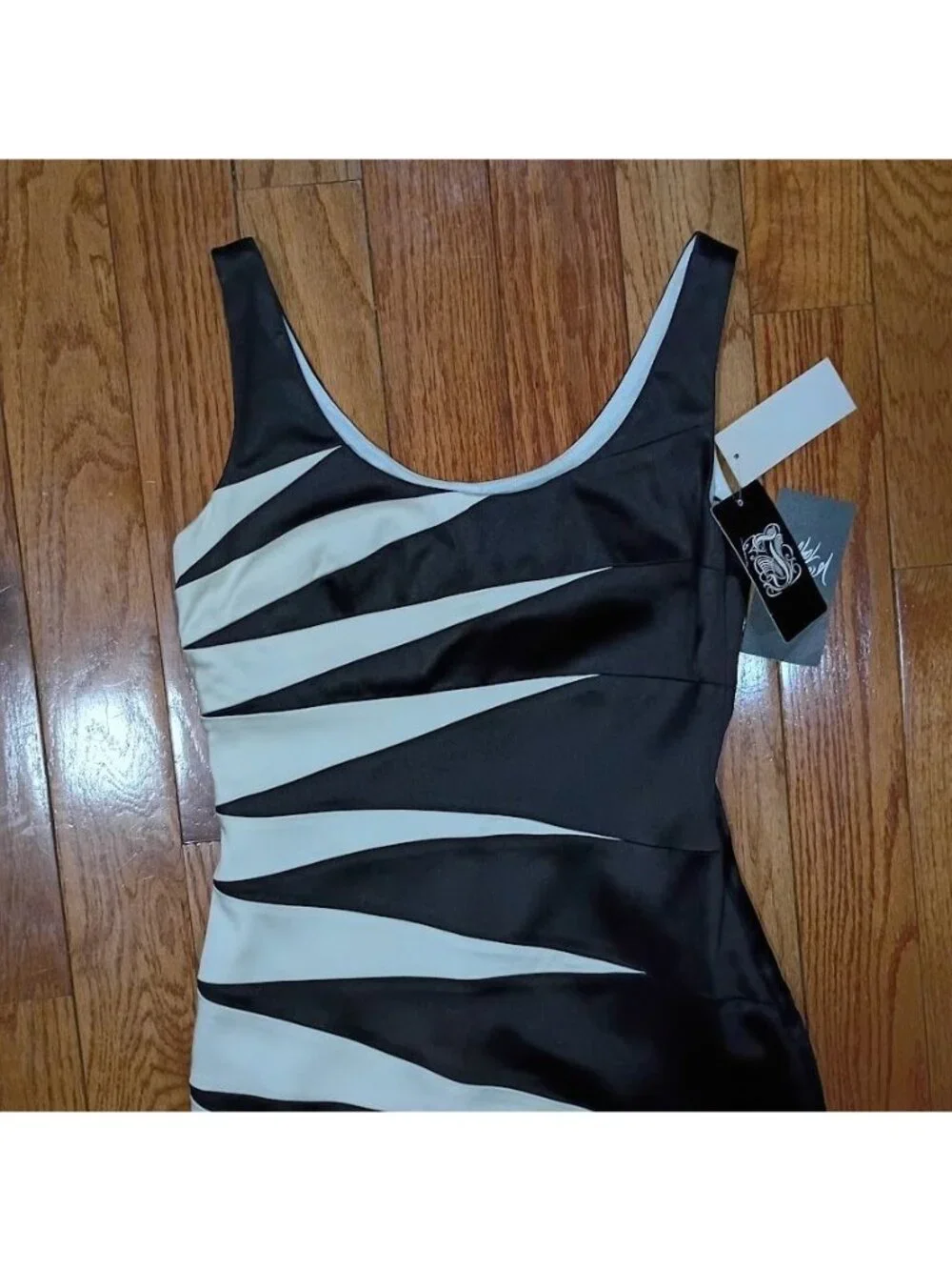 Jax Black & White Sleeveless Bodycon Dress Size 6 With Tags - Picture 12 of 13